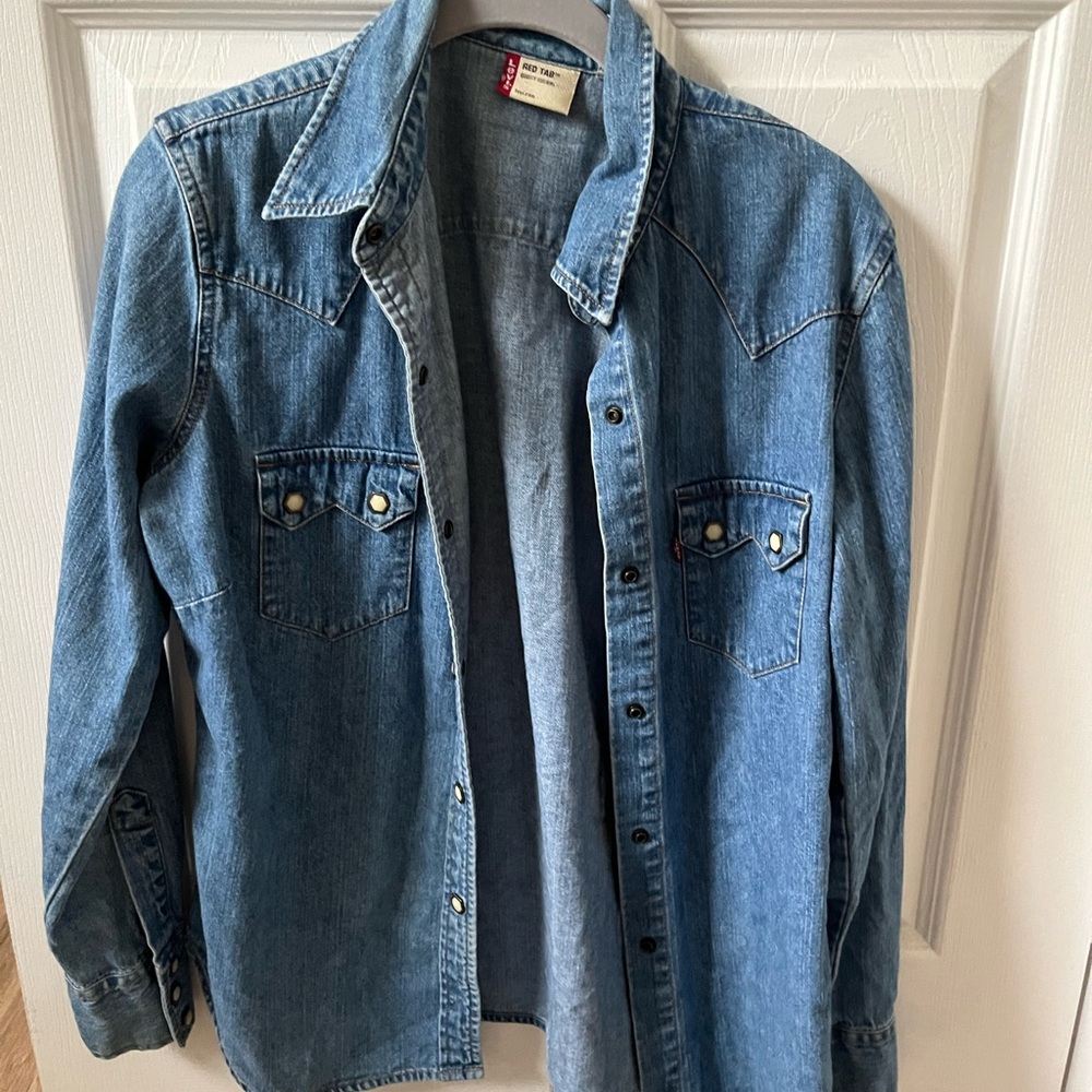 Levi’s Denim Snap Button Shirt Women’s M